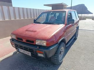 Nissan Terrano II 1998