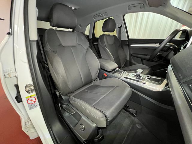 AUDI Q5 Black line 40 TDI 140kW quattro S tronic