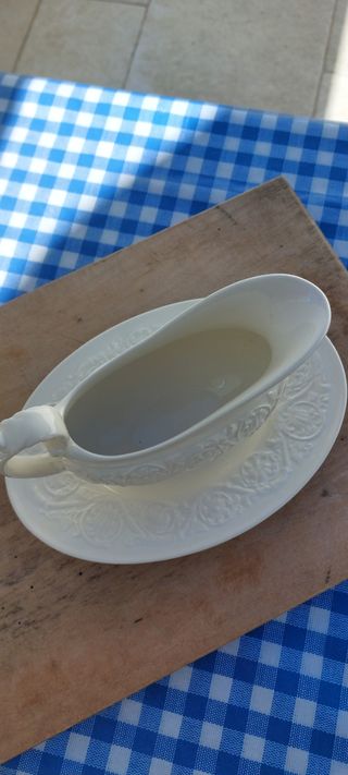 Wedgwood Patrician Salsiera e Sottopiatto