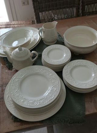 Wedgwood Patrician Salsiera e Sottopiatto