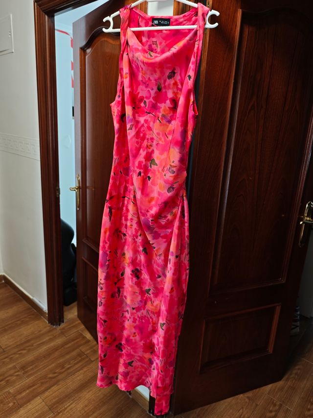 Vestido Zara fruncido sin estrenar