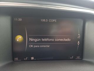 Volvo V40 2.0 D2 MOMENTUM GEARTRONIC AUT