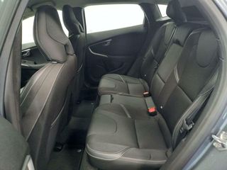 Volvo V40 2.0 D2 MOMENTUM GEARTRONIC AUT