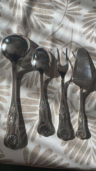 Cubertería de plata antigua