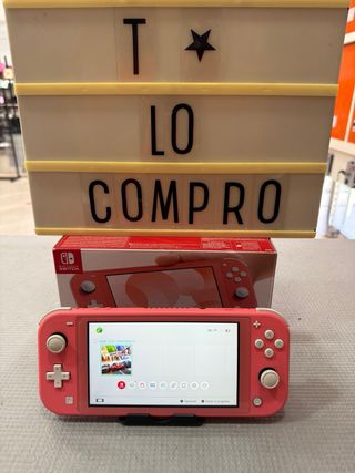 Nintendo Switch Lite Coral