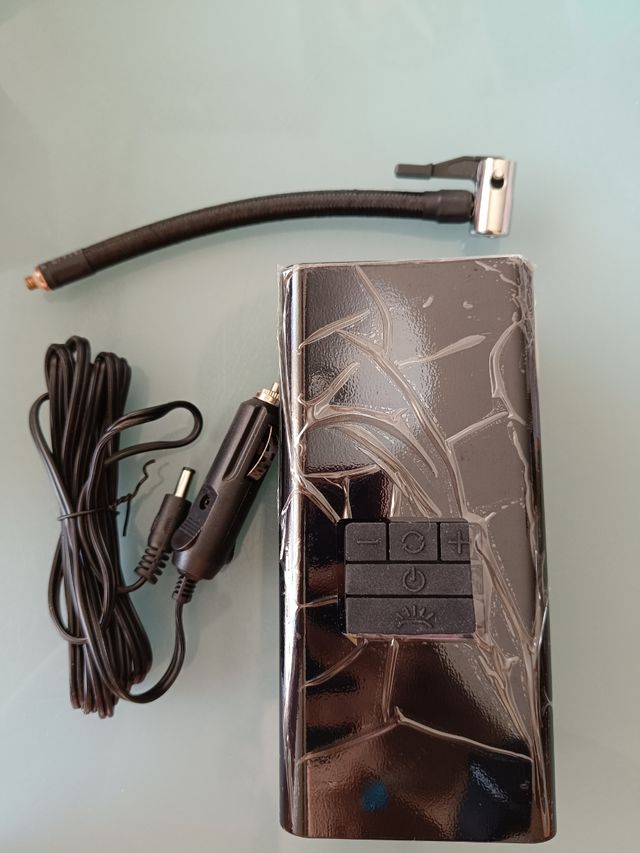 Hinchador de neumáticos 12V