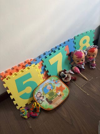 Juego de alfombras y juguetes para bebé