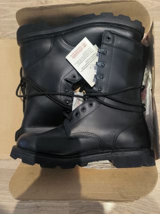 Botas de cuero negras