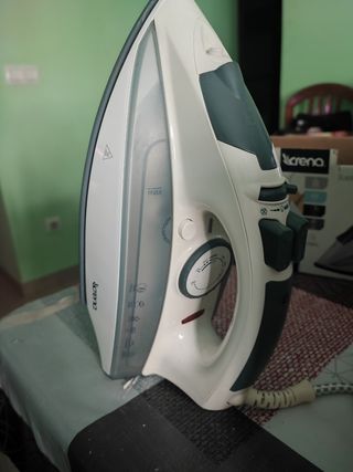 Plancha de Vapor Crena 2600W Cerámica