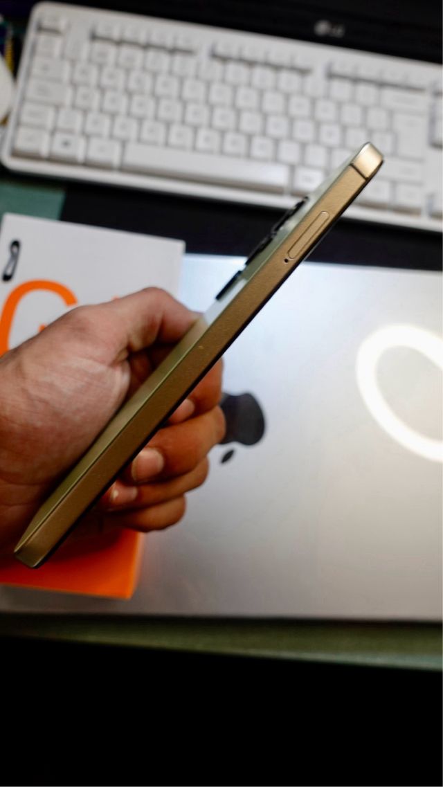 NUEVO TELÉFONO PREMIUM 2025 – SIN ESTRENAR