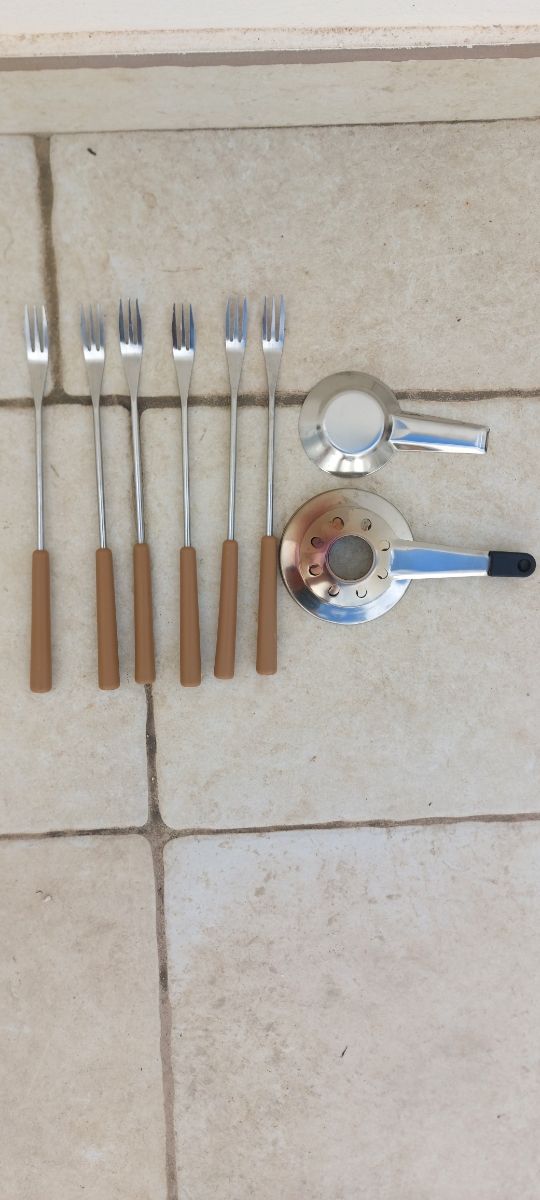 Set per fonduta in metallo