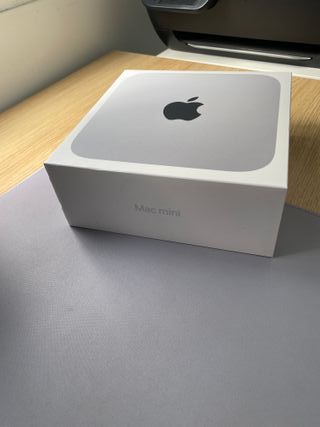 Mac mini M2 con Factura y garantía + accesorios