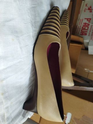 Zapatos D'Antonio. Mira 7 fotos. 
