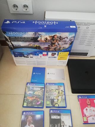 Negociable PS4 Slim 1TB + Caja + 5 Juegos