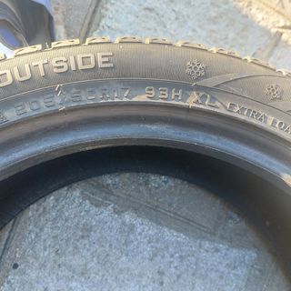 4 Gomme Invernali 205/50R17 93H XL