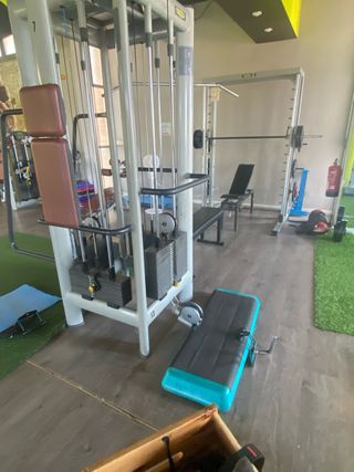Máquina de musculación Technogym