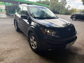 Mahindra XUV 500 2014