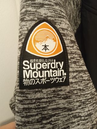Abrigo Superdry Mountain Negro Gris