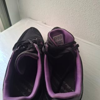 Adidas LA Trainers Negras y Moradas