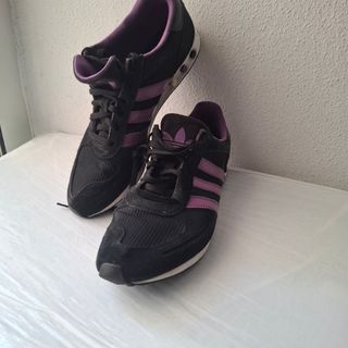 Adidas LA Trainers Negras y Moradas