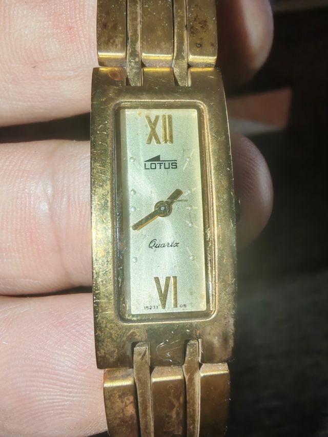 Reloj Lotus Mujer Dorado