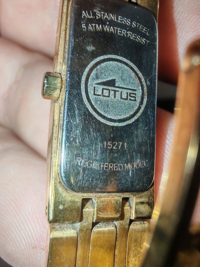 Reloj Lotus Mujer Dorado