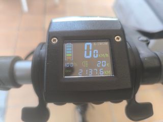 Patinete eléctrico E-TWOW GT 2021
700W con cargado