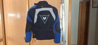 Chaqueta Dainese Negra y Azul