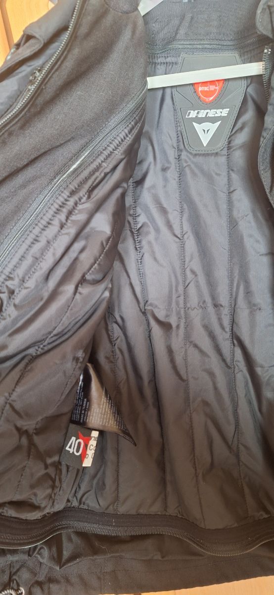 Chaqueta Dainese Negra y Azul