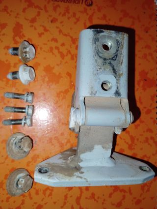 Bisagra baja blanca puerta delantera Seat Marbella