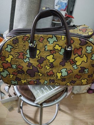 Maleta de viaje TOUS con estampado