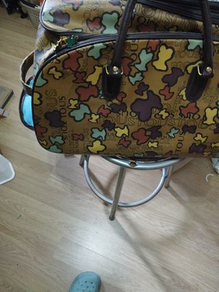 Maleta de viaje TOUS con estampado