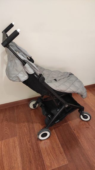 Silla de paseo Cybex Libelle gris