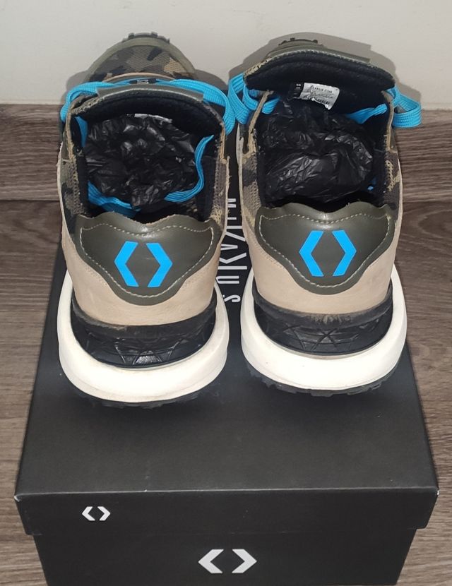 Bambas Mikakus hombre