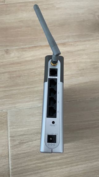 Router D-Link DSL-904 Wireless ADSL Kit