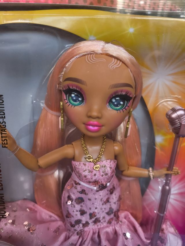 Rainbow High Sabrina St. Cloud Edição Festiva