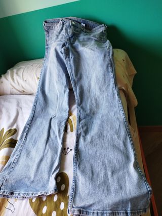 Pantalón campana