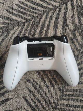 Mando Xbox One S + Base y Batería 