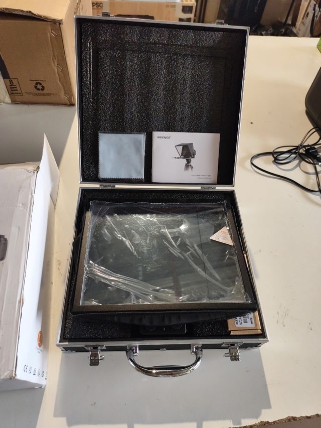 Teleprompter Neewer X14 con Control Remoto RT-110