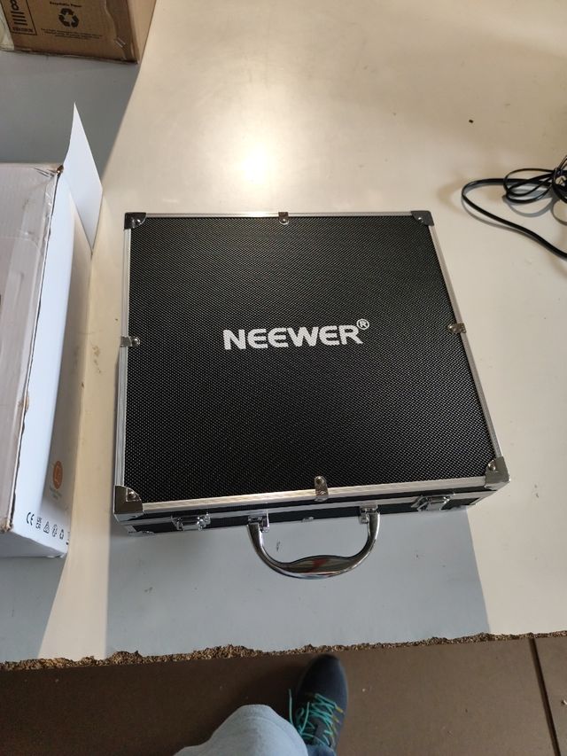 Teleprompter Neewer X14 con Control Remoto RT-110