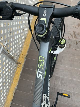 Bicicleta Rockrider ST 520