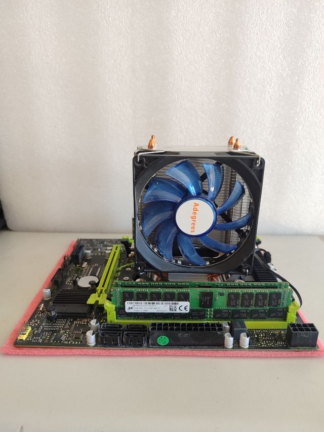 Motherboard X99 com Processador v2650 v4e dissipad