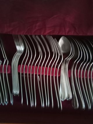 Conjunto de talheres 123 peças Em aço inoxidável