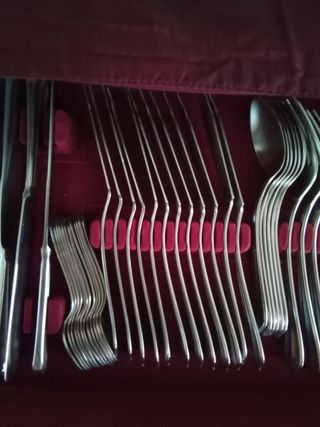 Conjunto de talheres 123 peças Em aço inoxidável