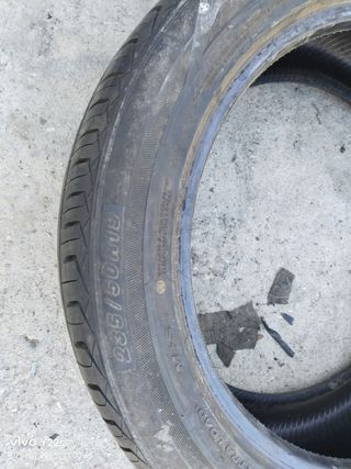Neumáticos 235/50 R19