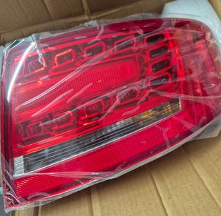 Piloto Audi A4 2010-2011