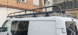 Baca para furgoneta con escalera