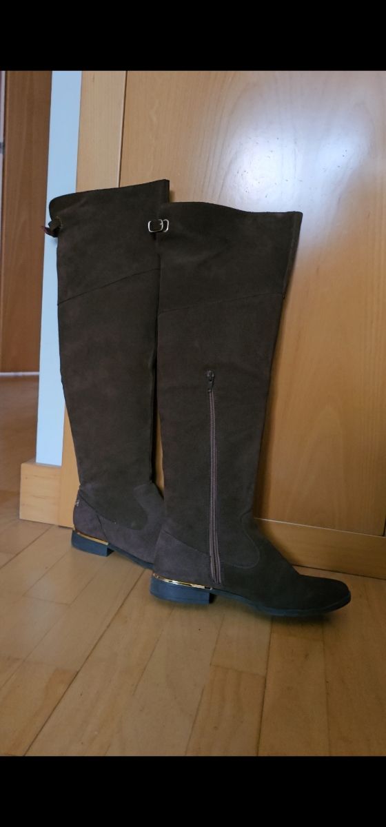 Botas altas de pana marrones