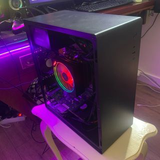 PC de sobremesa AMD  Ryzen 7 con gráfica NVIDIA