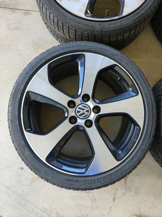 4 llantas con neumáticos 225/40 R18